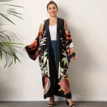 Kimono moderne femme élégant en tissu japonais