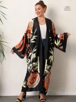 Vêtement japonais femme au design contemporain