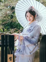 Kimono traditionnel femme violet