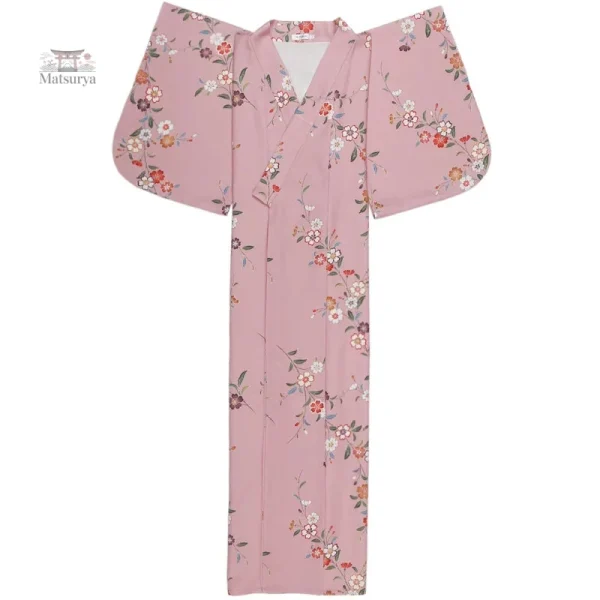 Mode japonaise : kimono rose élégant à motifs