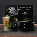 Outils traditionnels pour cérémonie de matcha
