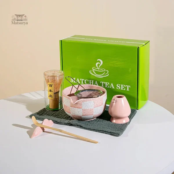 Accessoires pour la préparation du matcha à carreaux