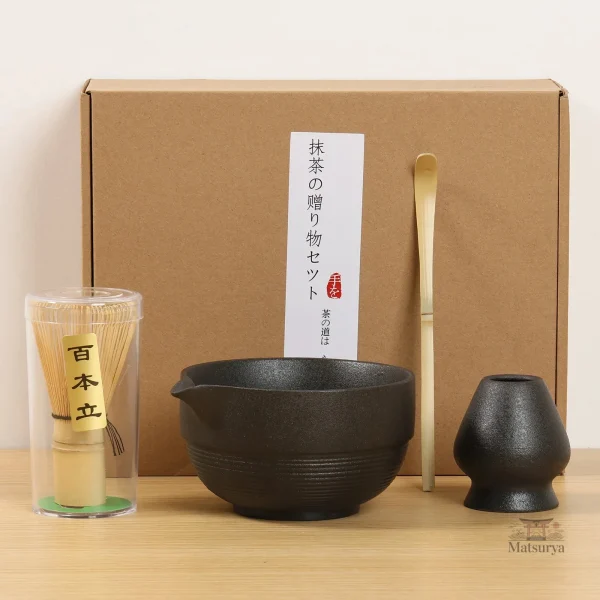 Accessoires pour préparation de matcha japonais traditionnel