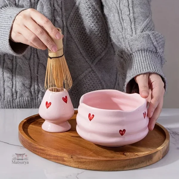 Accessoires pour le matcha en rose et cœur