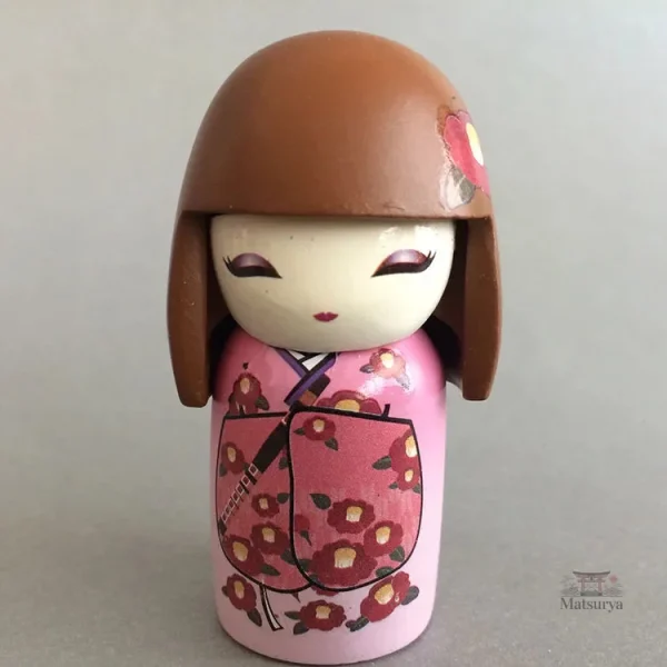 kokeshi-japonaise-1 Kokeshi japonaise traditionnelle en bois peint à la main