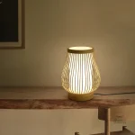 Design minimaliste de lampe de lecture japonaise