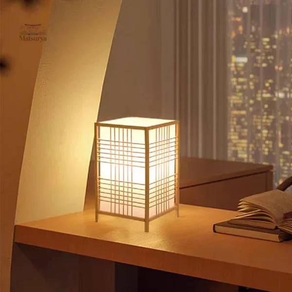 Lampe japonaise pour lecture confortable et apaisante