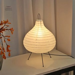 Lampe en papier japonaise au design traditionnel