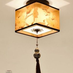 Lampe japonaise ancienne en bois sculpté