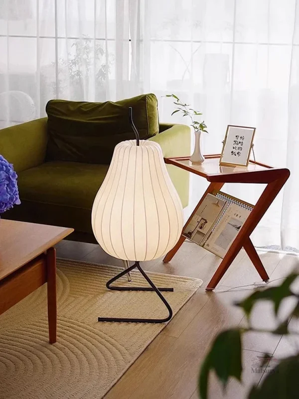 Lumière douce de lampe japonaise au design épuré