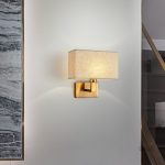 Éclairage mural japonais en bois et papier
