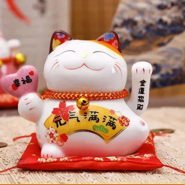 Figurine Maneki Neko symbolisant la chance