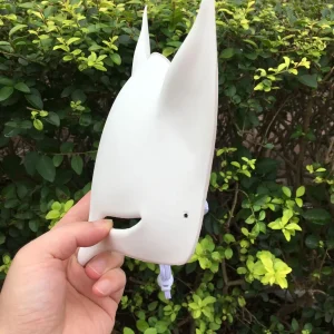 Masque japonais élégant en teinte blanche
