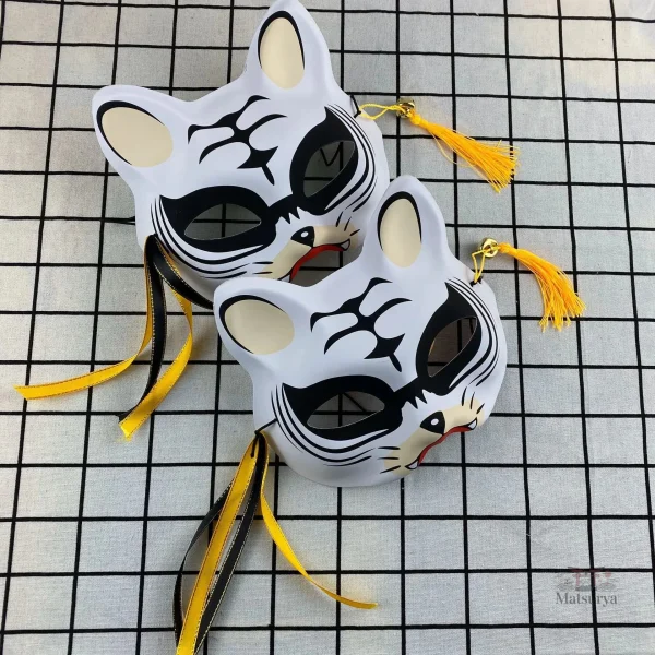 Masque chat mignon japonais