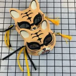 Masque en forme de chat