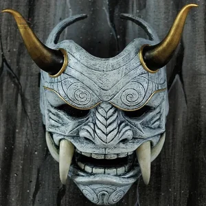 Masque japonais avec motifs démoniaques