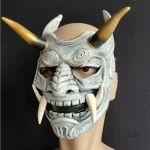 Masque japonais guerrier avec détails artistiques
