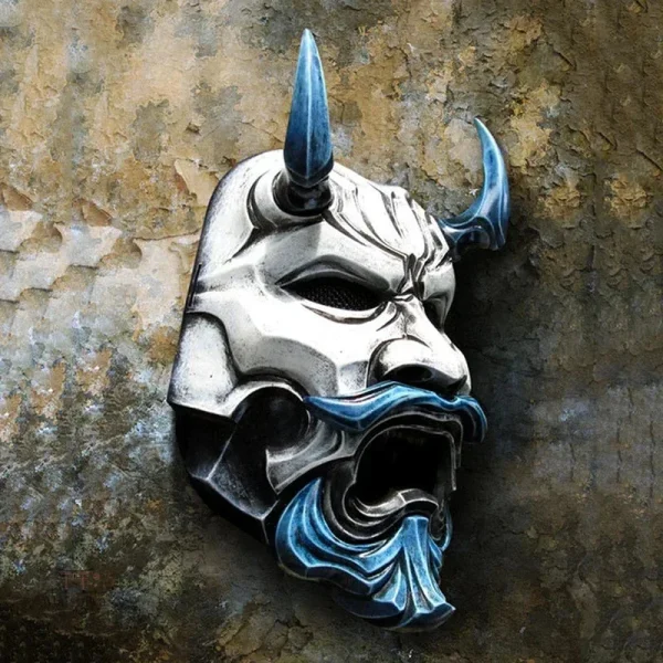 Masque japonais Hannya en design artistique