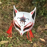 Masque japonais kitsune traditionnel en céramique