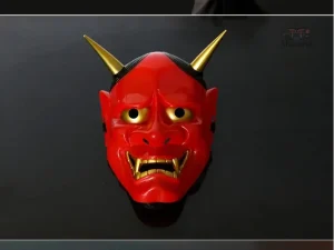 Masque Rouge inspiré de la culture japonaise
