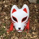 Masque renard japonais traditionnel en papier