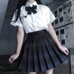 Mini jupe japonaise élégante et tendance