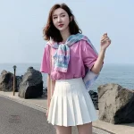 Jupe japonaise courte, parfaite pour un look décontracté