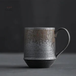 Mug japonais ancien en céramique artisanale