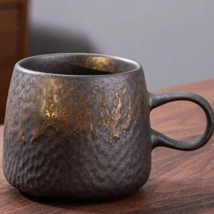 Mug traditionnel japonais avec motifs uniques