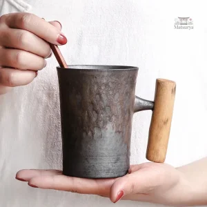 Mug japonais avec poignée en bois