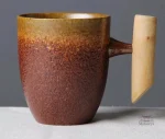 Mug en céramique avec design japonais et bois