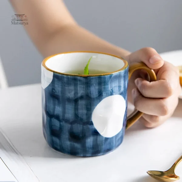 mug-japonais-bleu-1 Mug japonais bleu, design élégant et traditionnel