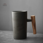 Mug japonais en grès rustique