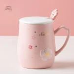 Mug artisanal japonais avec motifs de fleurs de cerisier