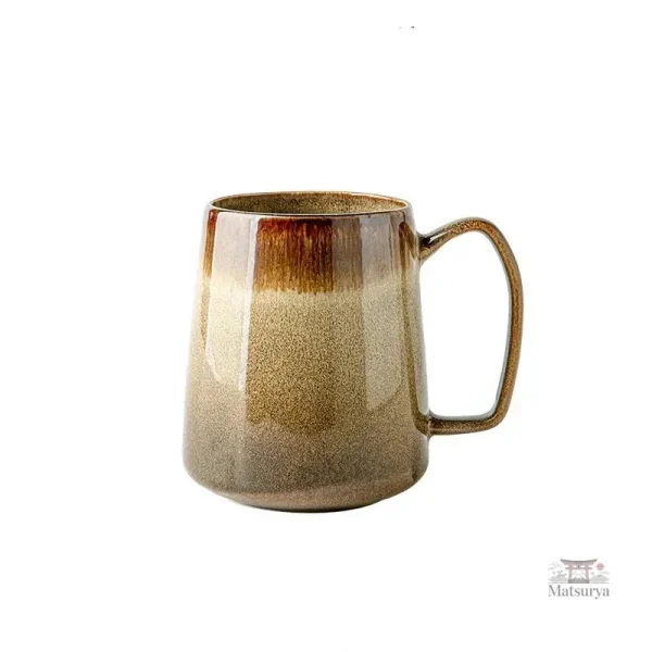 Mug traditionnel japonais pour le thé
