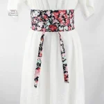 Obi japonais femme élégant en tissu traditionnel