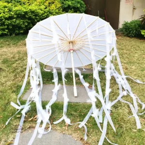 Ombrelle traditionnelle japonaise, parfaite pour un mariage