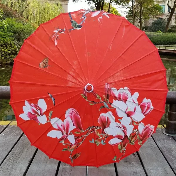 Accessoire d'été : ombrelle japonaise rouge