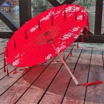 Élégante ombrelle japonaise pour une protection solaire stylée