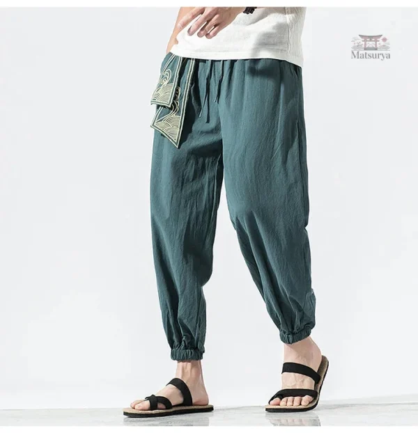 Pantalon japonais en tissu léger et fluide