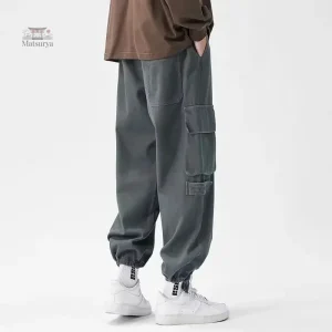 Pantalon japonais cargo avec design pratique et tendance