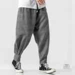 Pantalon style japonais pour une allure décontractée