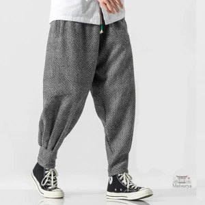 Pantalon style japonais pour une allure décontractée
