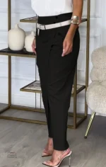 Féminin Pantalon Japonais, silhouette ajustée et tendance