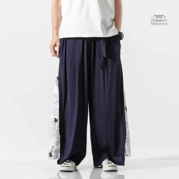 Pantalon ample inspiré du design japonais moderne