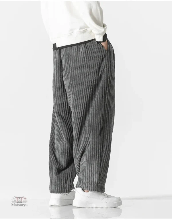 Pantalon confortable en velours côtelé