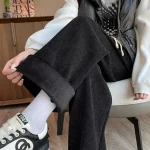 Pantalon en velours côtelé pour femme style japonais
