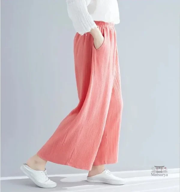 Mode japonaise : pantalon ample pour femme