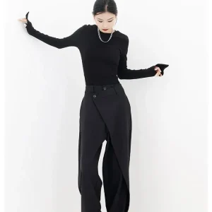 Pantalon femme style japonais avec coupe tendance