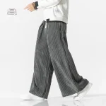 Confort et élégance, pantalon large en velours